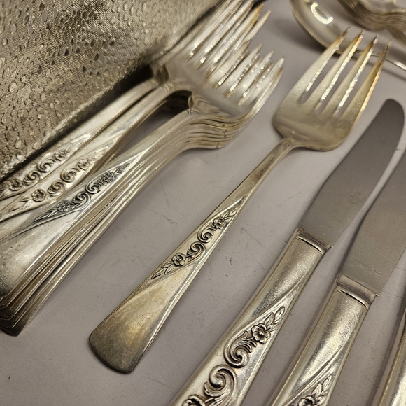 Revelation Silverplate Flatware 61 Piece Set IS Service For 8 Used Condition.  - Picture 15 of 15